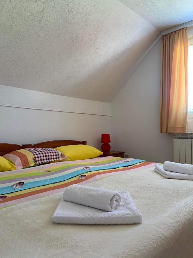 Apartment & Rooms Sweet Dreams Žabljak Buitenkant foto