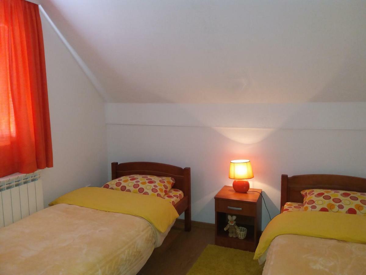 Apartment & Rooms Sweet Dreams Žabljak Buitenkant foto